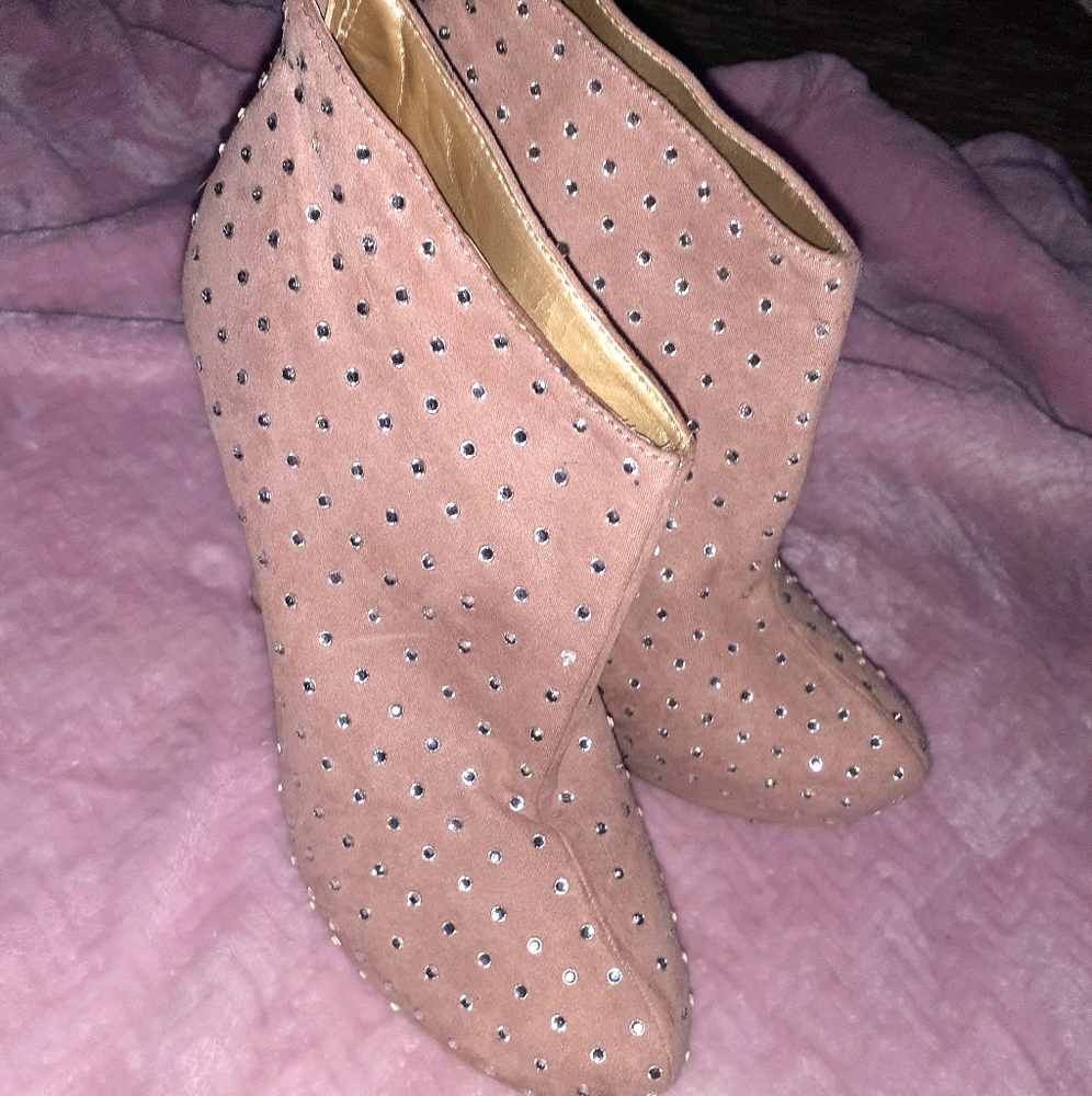 NEW XXI Tan Suade Righnestone Ankle Highheel Boots